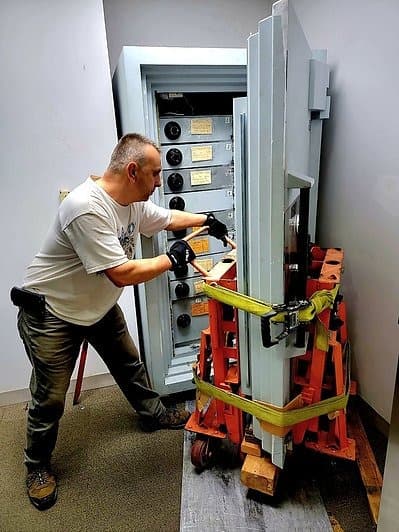 Security vault door