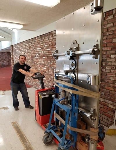 Commercial vault system