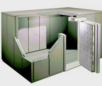 Bomb shelter door system